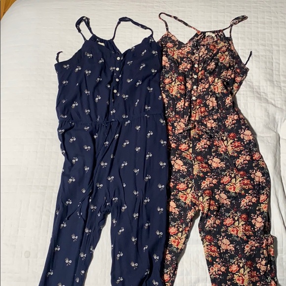 Jumpers x 2 - Picture 1 of 7